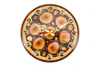 Clock with tree branch slices and epoxy
