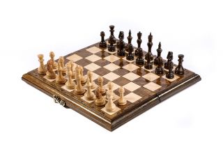 Шахматы классические с расширенным игровым полем