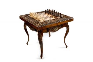 Столик Шахматы-нарды с авторским оформлением контура